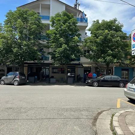 Milano Ξενοδοχείο *