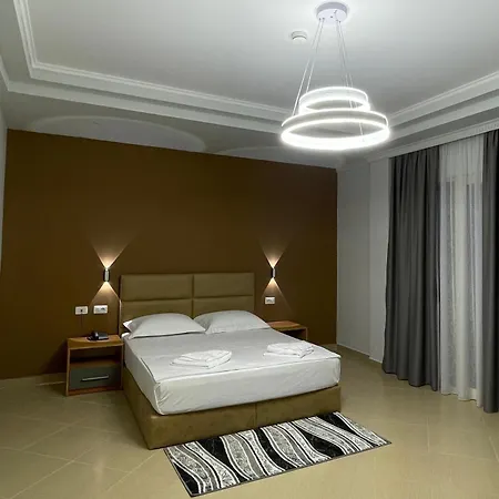 Milano * Тирана