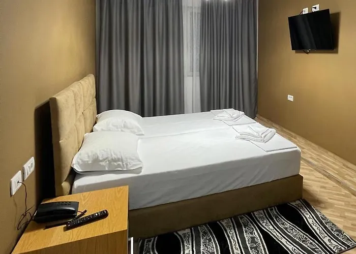 Milano * تيرانا